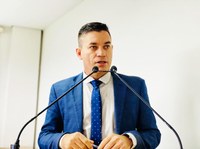 Vereador Raimundo Neném questiona prazo de conclusão do programa de recuperação de ramais da prefeitura