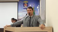 Vereador Roberto Duarte apresenta proposta de emenda à Lei Orgânica e fala sobre denúncia contra o Prefeito