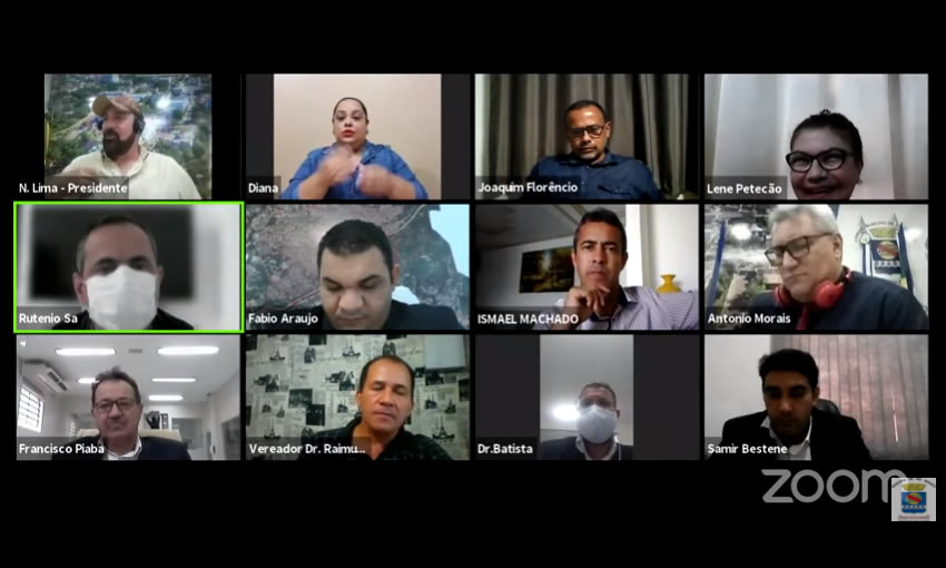  Vereador Rutênio Sá defende contratação de médicos brasileiros no Programa Mais Médicos.