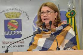 Vereadora Lene Petecão apresenta Projeto de Lei que Institui o Programa de Vacinação Domiciliar de Idosos e pessoas com Deficiências no Município de Rio Branco.   