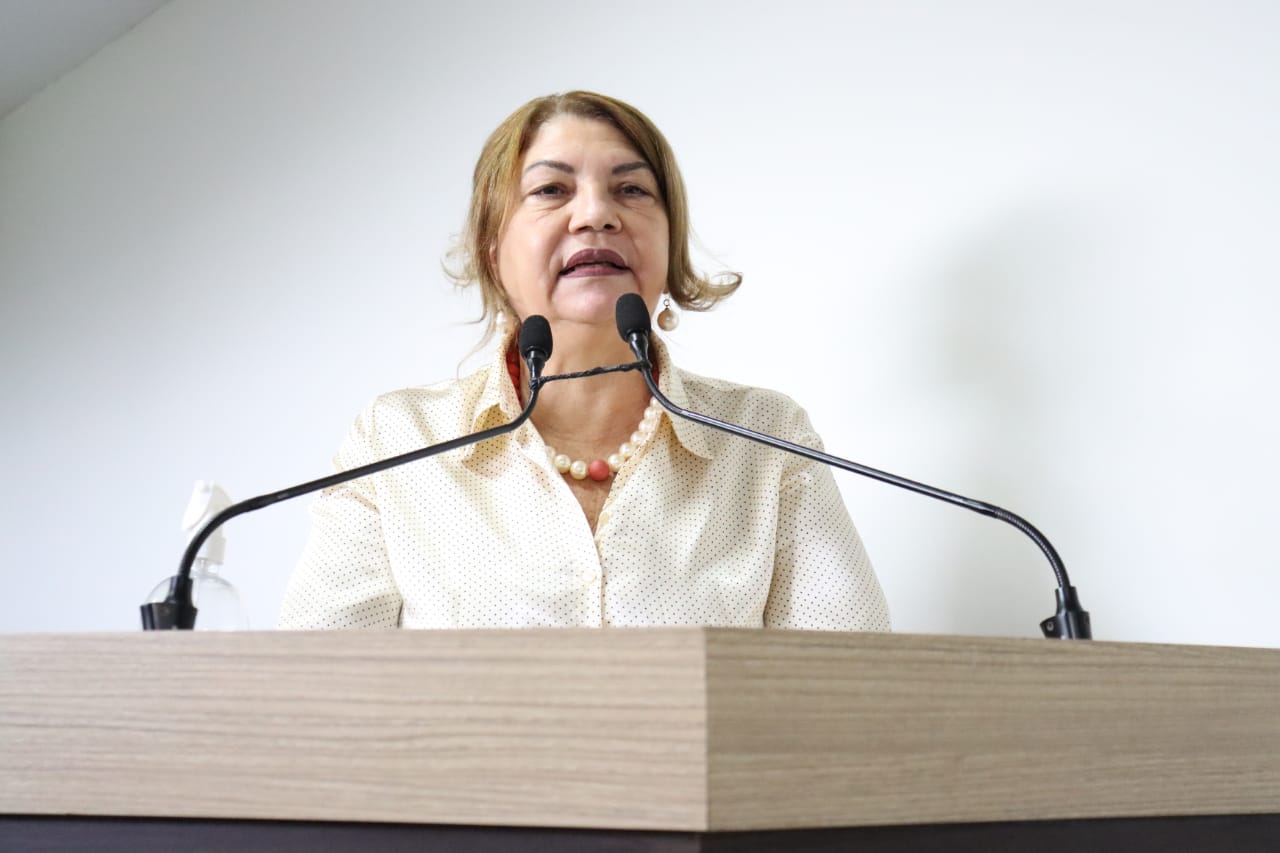  Vereadora Lene Petecão destaca ‘’ Fake News’’ e diz que o Projeto de Lei para o reajuste salarial dos servidores municipais ainda não chegou à casa para votação