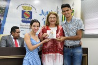 Vereadora Lene Petecão é homenageada por contribuição à política do idoso   