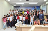 Vereadora Lene Petecão oferece Moção de Aplauso a Escola Lourival Pinho