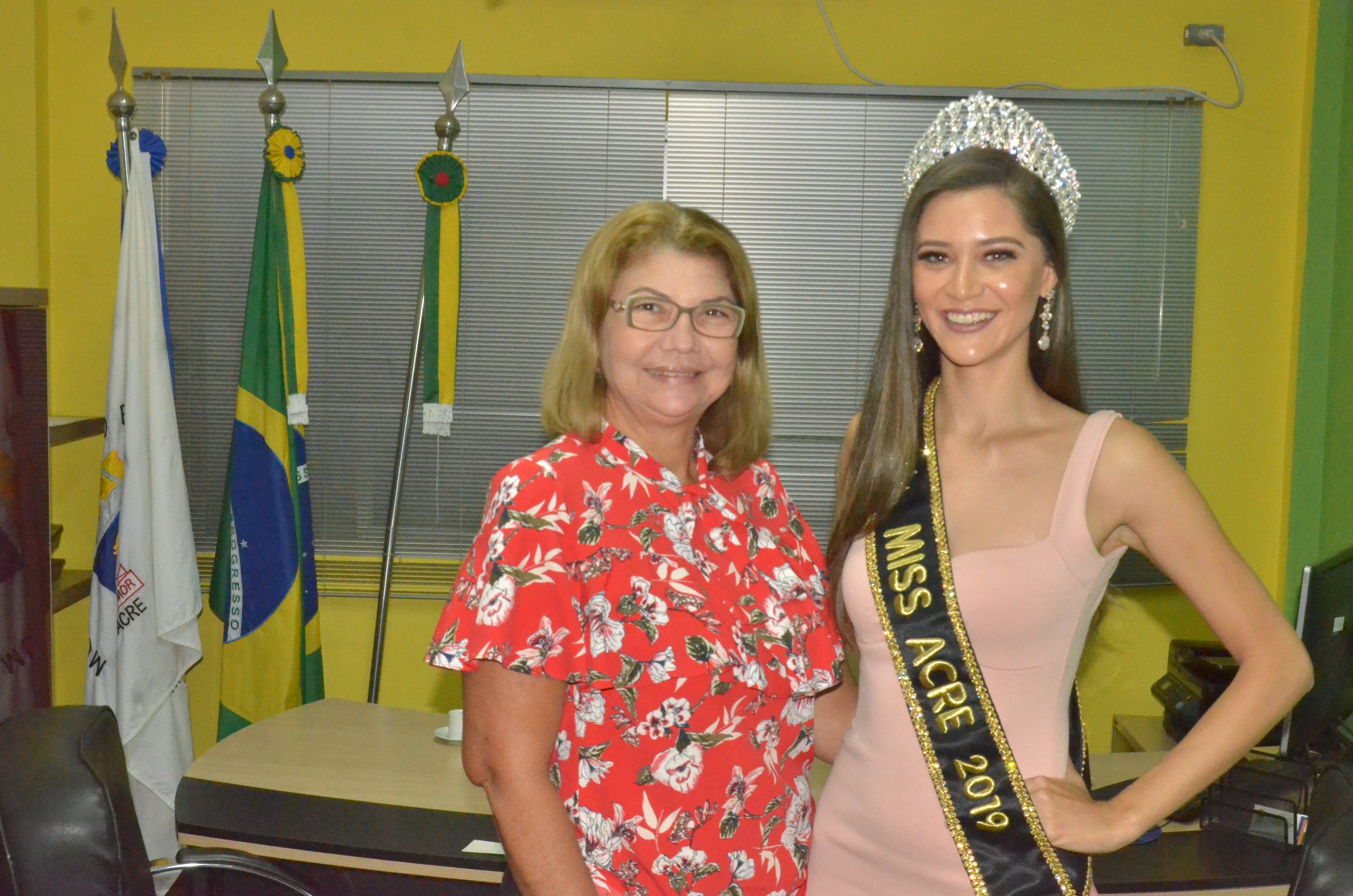 Vereadora Lene Petecão recebe visita da Miss Acre 2019, Sayonara Moura