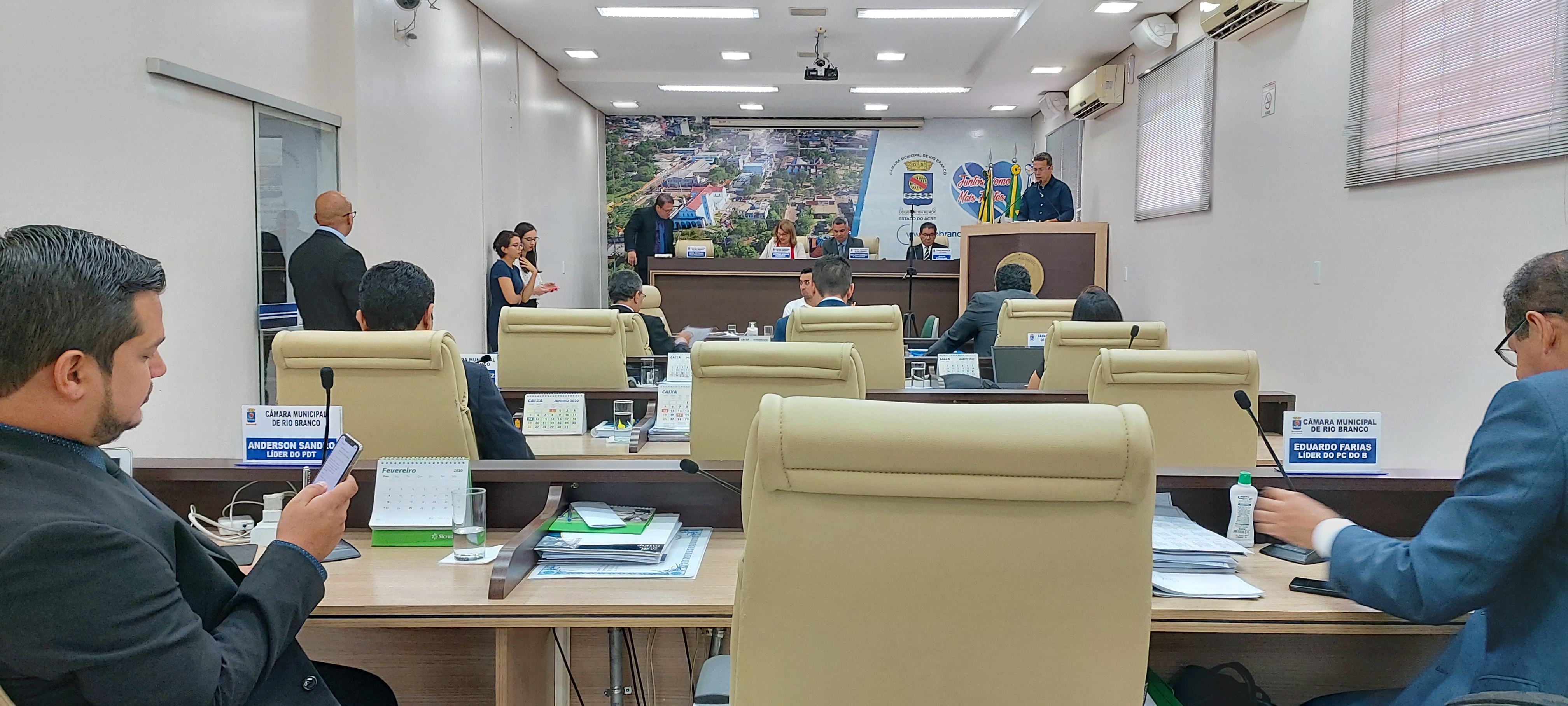 Vereadores aprovam abertura de crédito adicional extraordinária à Prefeitura no combate à Covid-19