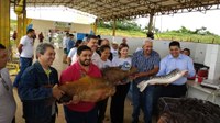 Vereadores participam da VII Feira do Peixe na capital