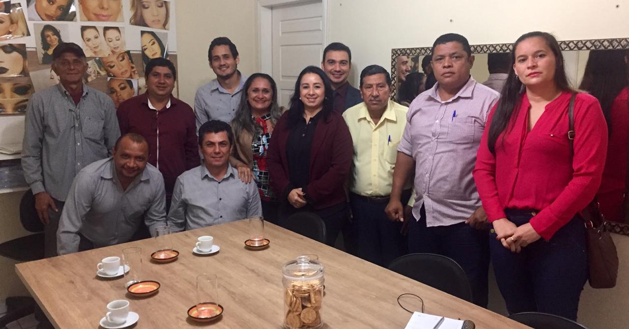 Vereadora Elzinha Mendonça cumpre agenda parlamentar com vereadores de Tarauacá e Porto Acre