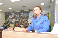 Vereadora Lene Petecão lamenta cortes nas universidades federais